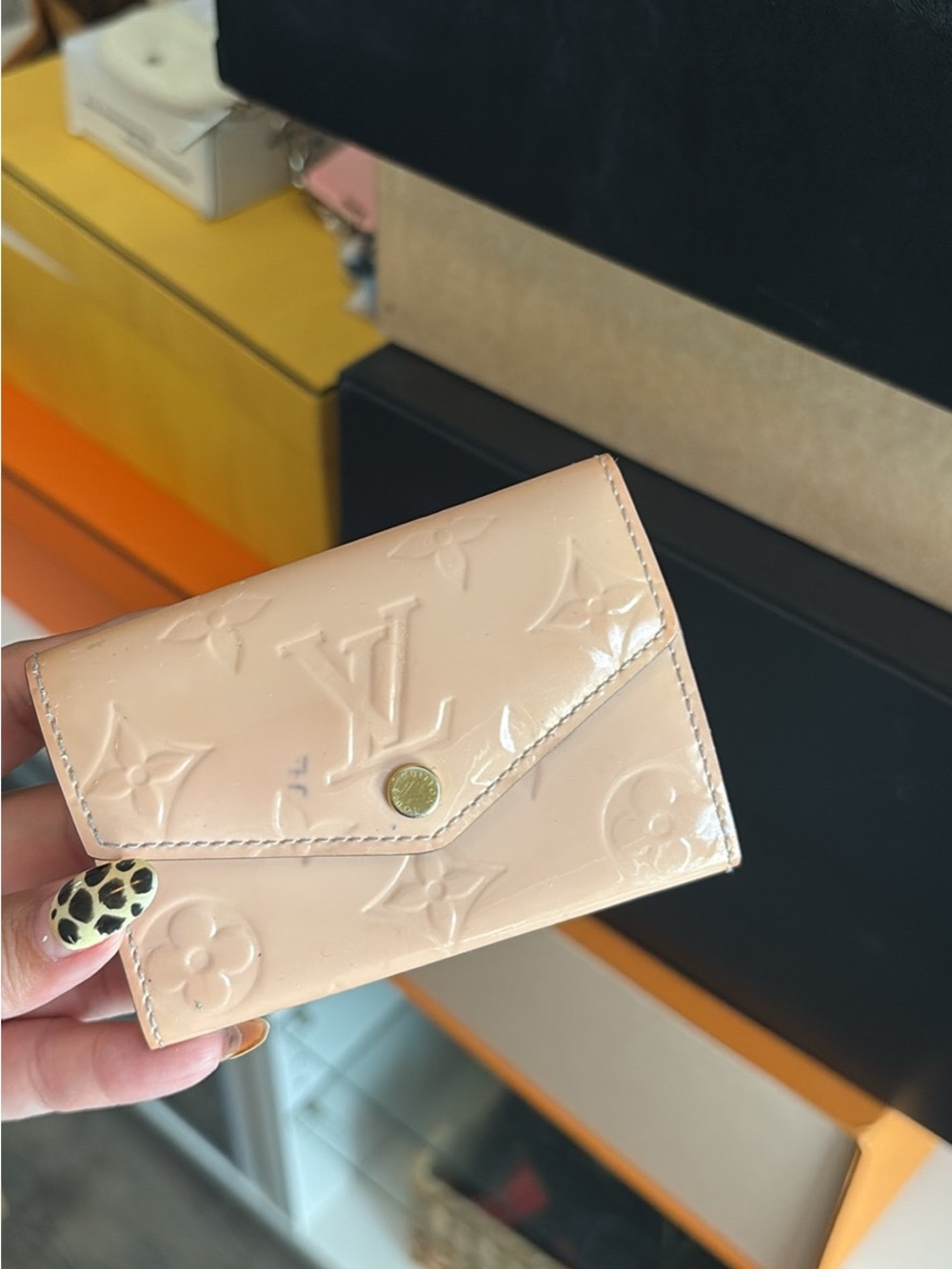 Louis Vuitton Vernis rose ballerine - Picture 1 of 5